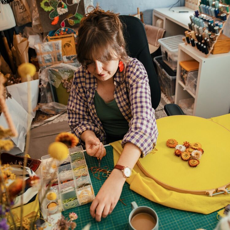 Elnaz Yazdani in her studio. Photo: Bokehgo.