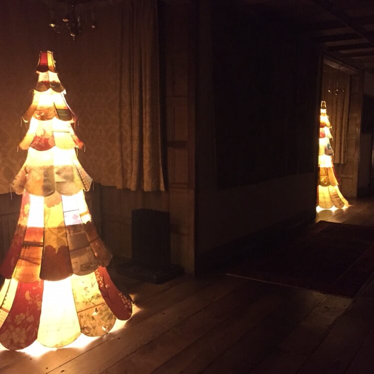 Jennifer Collier, The Theatre of Christmas, NT Packwood House, Solihull, 2016. The biggest shade is 125cm (49¼") in diameter and some ‘trees’ are over 1.8 metres (6ft) tall. Paper manipulation, hand and machine stitch.